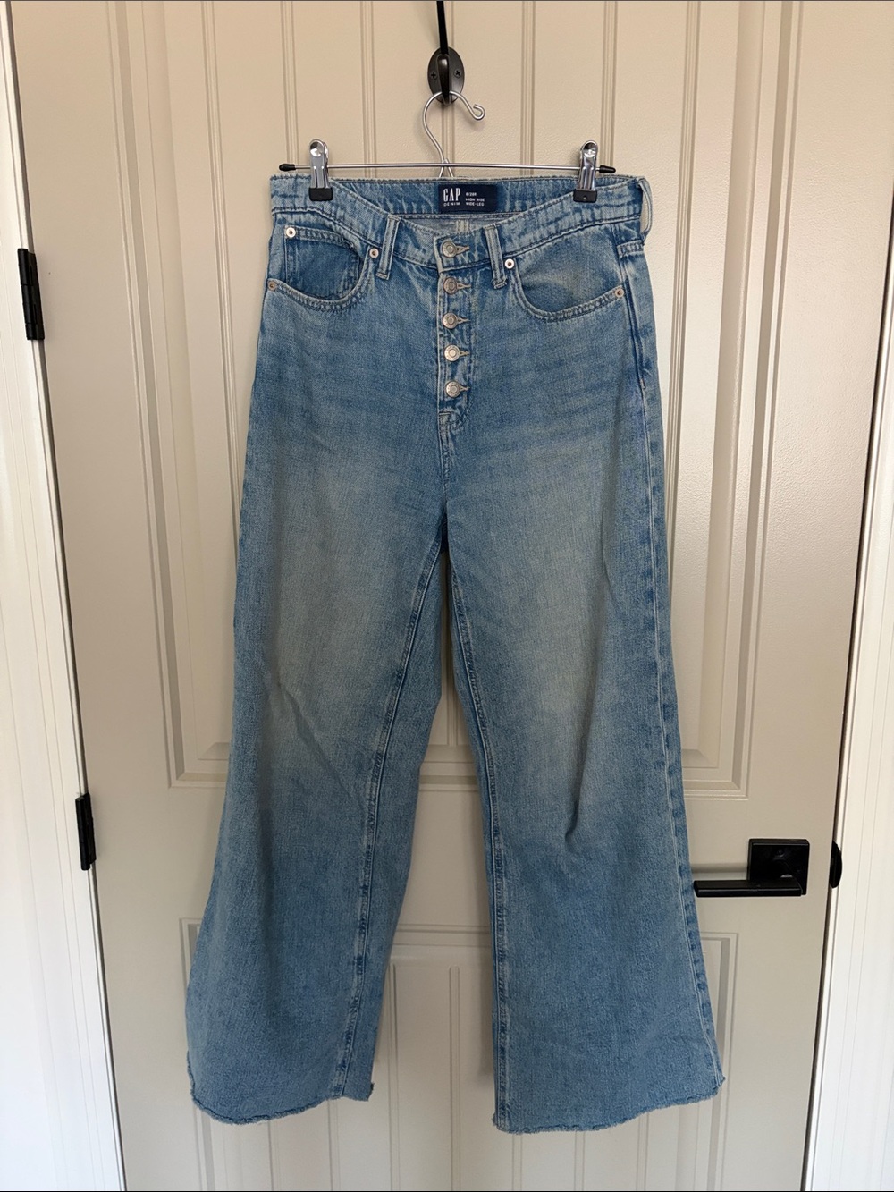 GAP Light Blue High-Rise Wide-Leg Button-Fly Jeans very soft and lightweight